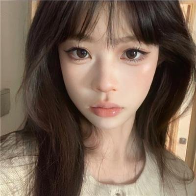 窃窃私语